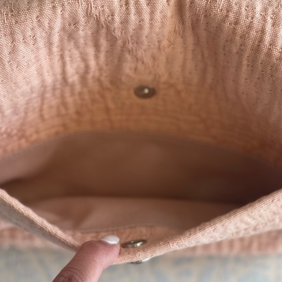 VERY RARE CHANEL BAG! - Picture 3 of 16